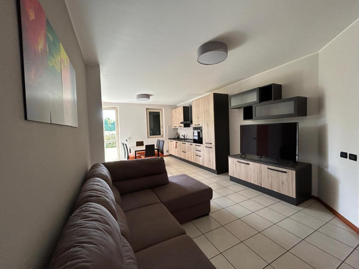 Appartamento Mimosa - Immobili E Soluzioni Rent เบรมบาเต ภายนอก รูปภาพ
